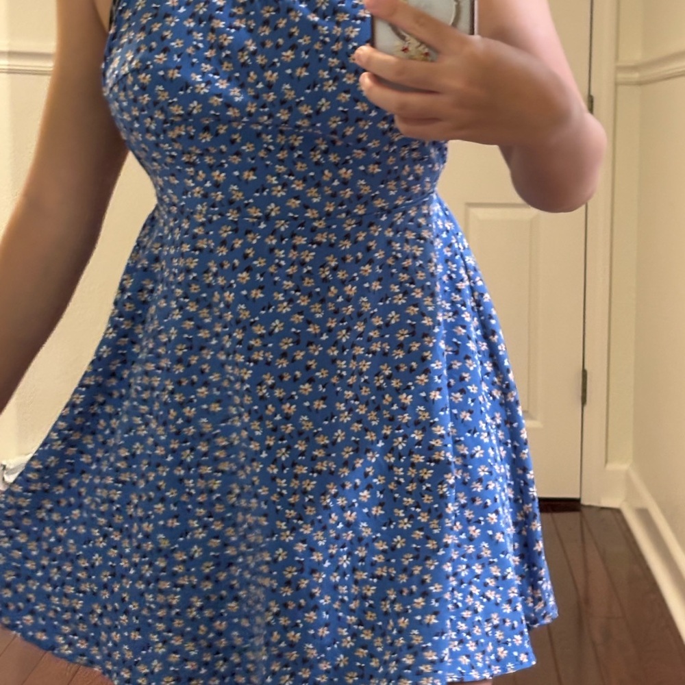 Beautiful Floral Sundress Tie-Back Midi